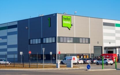 Már telt házzal üzemelnek a HelloParks első raktárcsarnokai