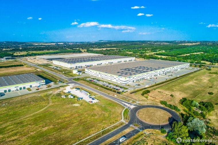 Kiadó raktár HelloParks Fót