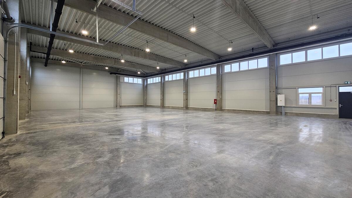 Elkészült az Airport City Condo Maglódon: 2026 áprilisától költözhető ipari egységek az M0-s mellett, egyedülálló konstrukcióban