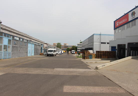 Ecseri úti telephely -100 m2 - 2000 m2 RAKTÁRAK  KIADÓK