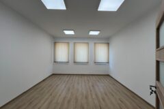 Iroda 25 m2