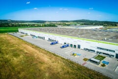 Kiadó raktár HelloParks Páty